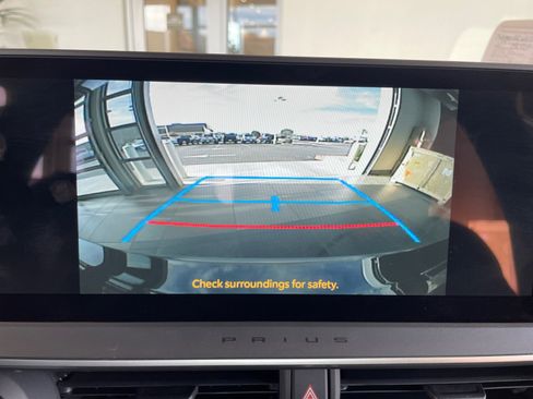 Certified 2025 Toyota Prius XLE image 29