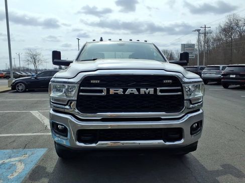 Used 2022 RAM 2500 Tradesman w/ Chrome Appearance Group AWD/4WD image 7