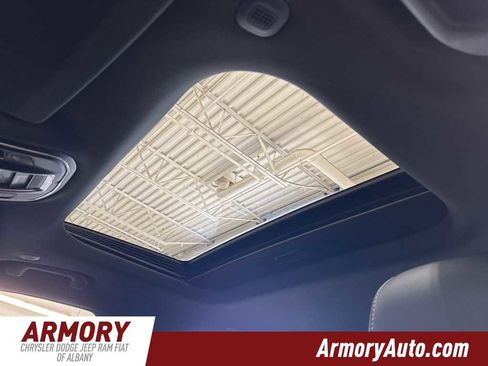 New 2025 Jeep Grand Cherokee L Altitude image 23