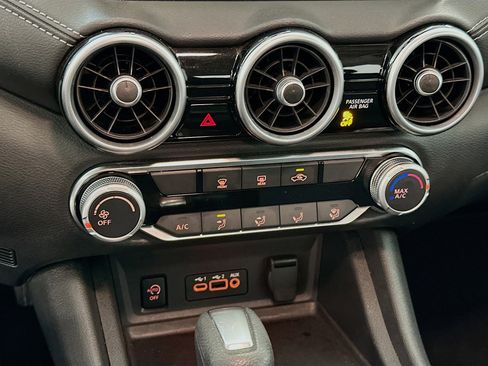 Used 2024 Nissan Sentra SV image 23