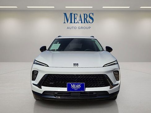 Used 2025 Buick Envision Sport Touring image 9