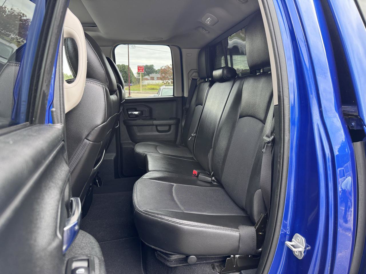 Used 2014 RAM 1500 Sport w/ Convenience Group AWD/4WD image 12