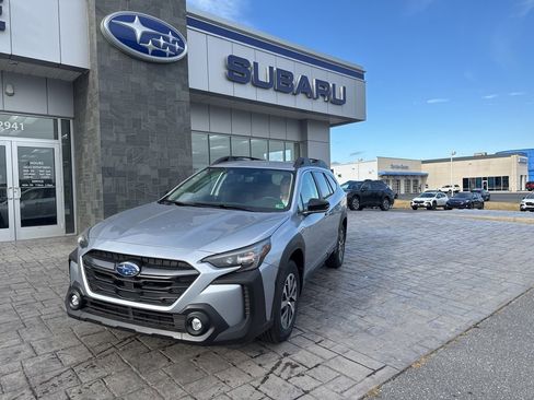 New 2025 Subaru Outback Premium image 2