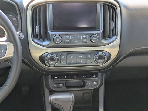 Used 2018 GMC Canyon Denali image 18