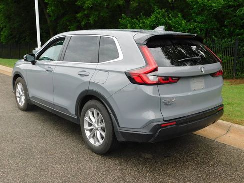 Used 2023 Honda CR-V EX-L image 3