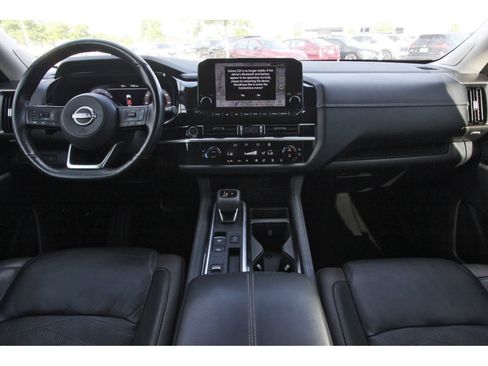 Certified 2023 Nissan Pathfinder Platinum w/ Lighting Package (N93) FWD image 12