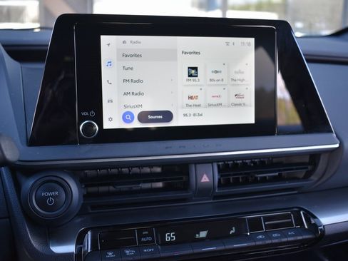 Used 2024 Toyota Prius LE image 6