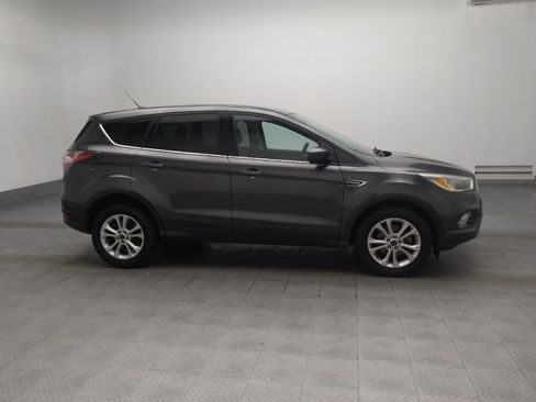 Used 2017 Ford Escape SE w/ SE Cold Weather Package FWD image 11