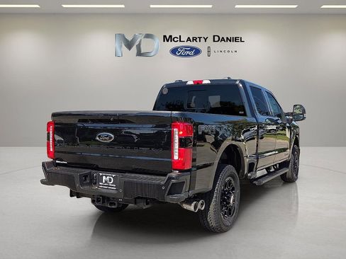 New 2026 Ford F250 Lariat w/ Black Appearance Package image 5