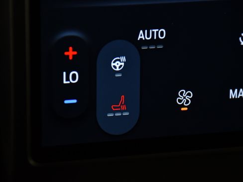 Used 2024 Ford Edge Titanium AWD/4WD image 29