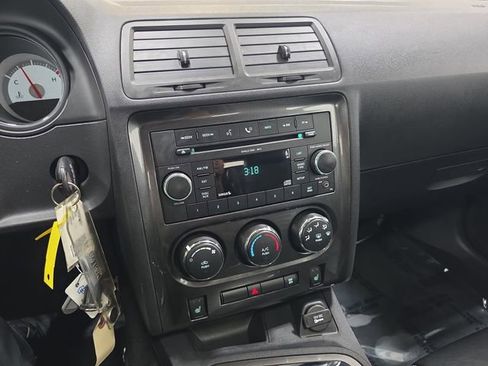 Used 2009 Dodge Challenger R/T image 20