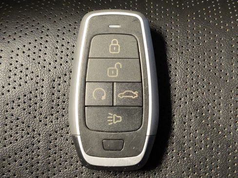 Used 2021 Kia Sorento SX AWD/4WD image 32
