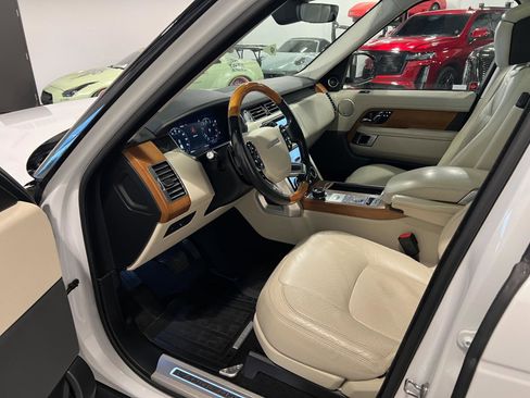 Used 2019 Land Rover Range Rover Supercharged AWD/4WD image 10
