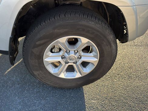 Used 2023 Toyota 4Runner SR5 image 34