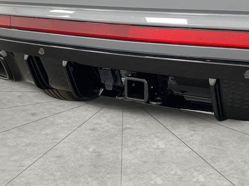 New 2026 Volkswagen Atlas Cross Sport SEL R-Line AWD/4WD image 4