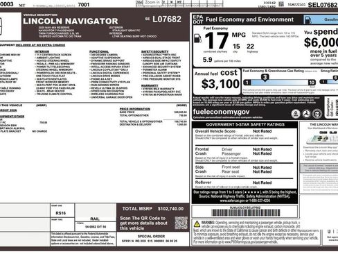 Used 2025 Lincoln Navigator Reserve AWD/4WD image 3