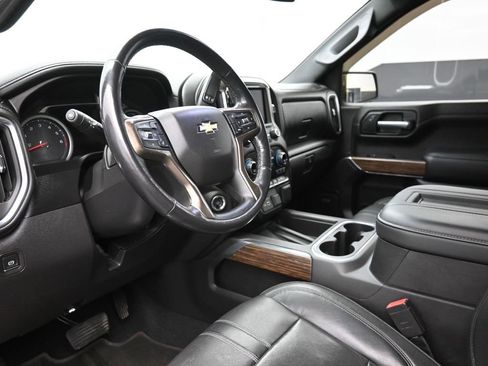 Used 2020 Chevrolet Silverado 1500 High Country image 18