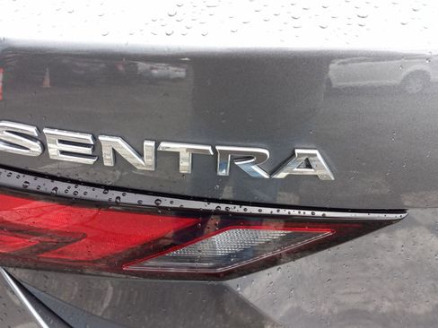 Used 2020 Nissan Sentra S image 18