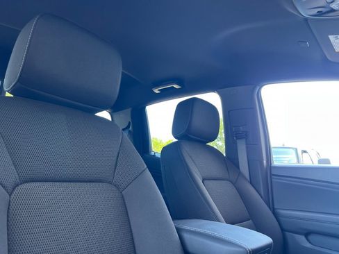 New 2025 GMC Canyon Elevation w/ Convenience Package image 13