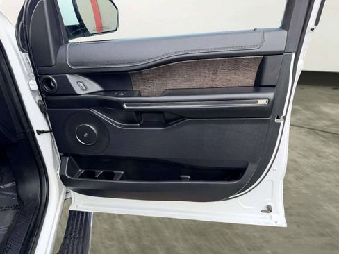Used 2020 Ford Expedition Max Limited w/ Equipment Group 301A AWD/4WD image 34