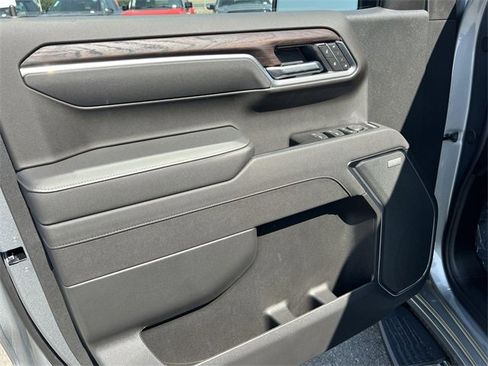 New 2026 GMC Sierra 1500 SLT w/ SLT Premium Plus Package image 10