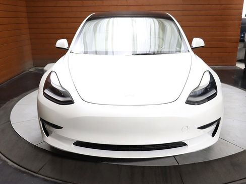 Used 2023 Tesla Model 3 Standard Range image 51