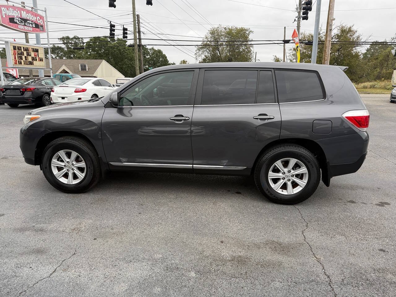 Used 2013 Toyota Highlander FWD image 6