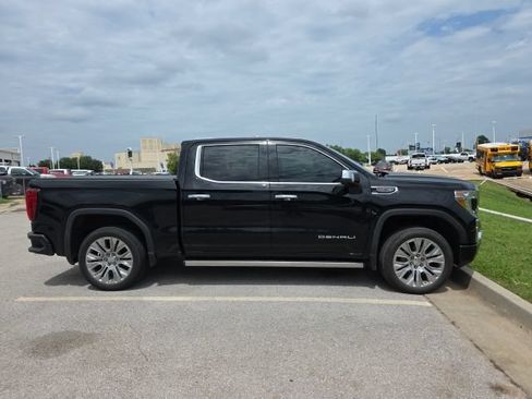 Used 2021 GMC Sierra 1500 Denali w/ Denali Ultimate Package AWD/4WD image 6