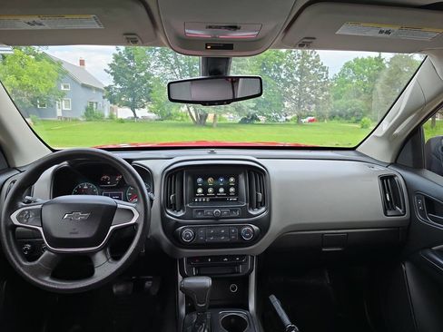 Used 2019 Chevrolet Colorado W/T w/ Custom Special Edition image 19