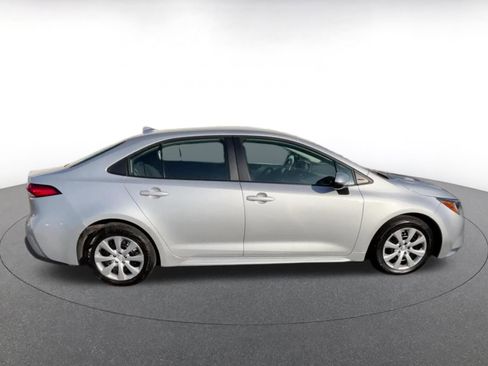 Used 2025 Toyota Corolla LE image 15