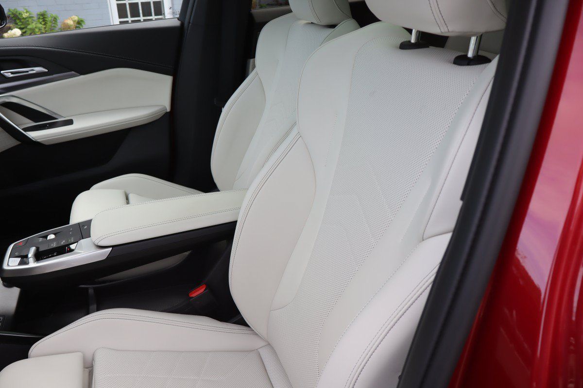 Used 2026 BMW X2 M35i AWD/4WD image 26
