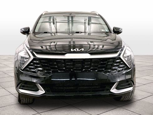 Used 2023 Kia Sportage EX image 3