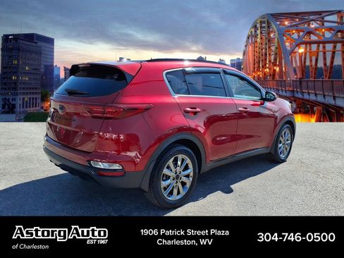 Used 2021 Kia Sportage S w/ S FWD Premium Package image 3