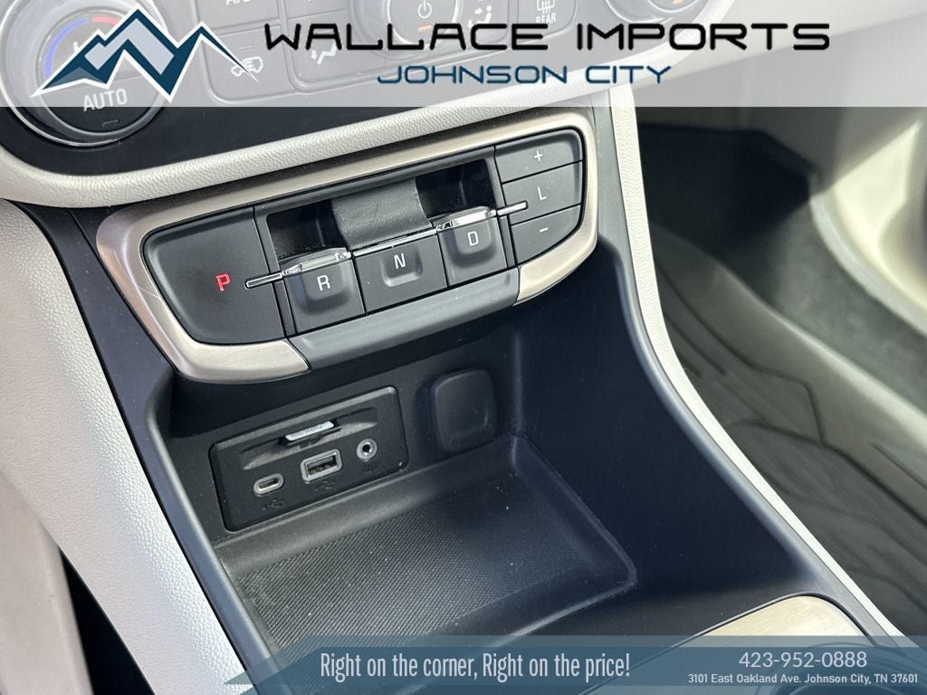 Used 2024 GMC Terrain Denali w/ Black Diamond Edition AWD/4WD image 18
