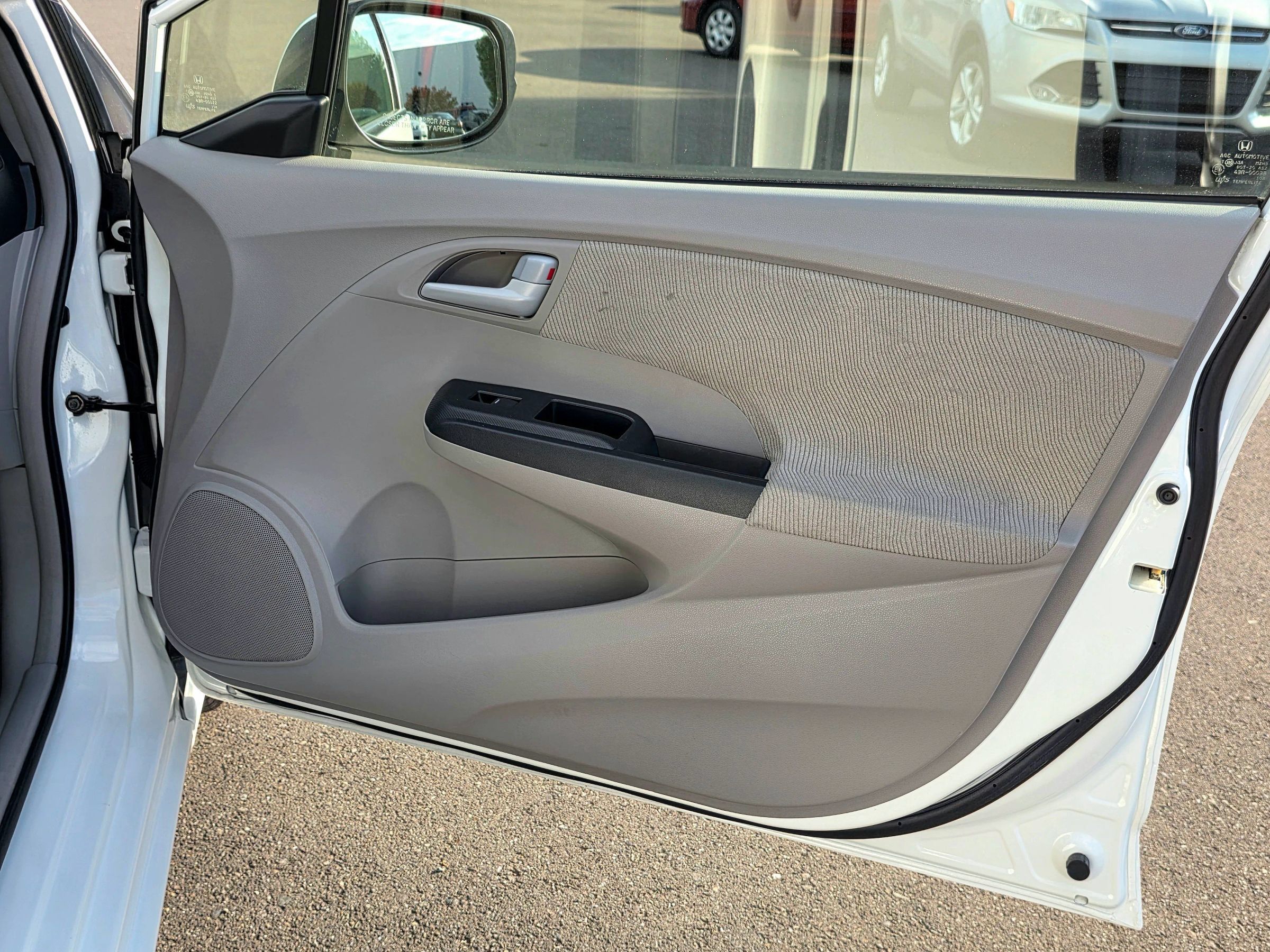 Used 2014 Honda Insight EX image 41