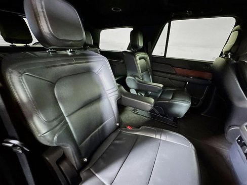 Used 2024 Lincoln Navigator Premiere image 30