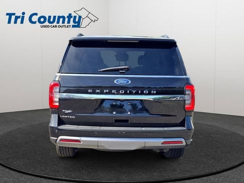 Used 2022 Ford Expedition Limited image 7