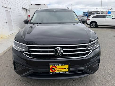 Used 2022 Volkswagen Tiguan SE FWD image 9