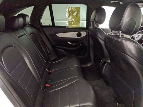 Used 2019 Mercedes-Benz GLC 300 4MATIC image 25