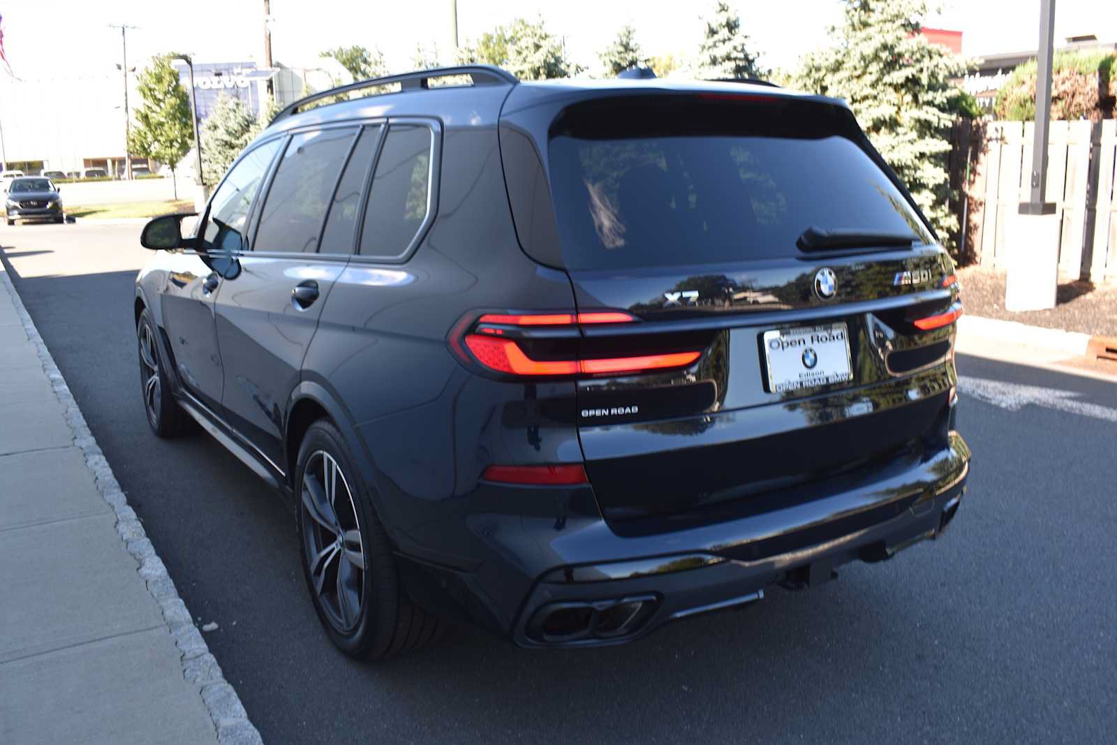 Used 2024 BMW X7 M60i w/ Executive Package AWD/4WD image 7