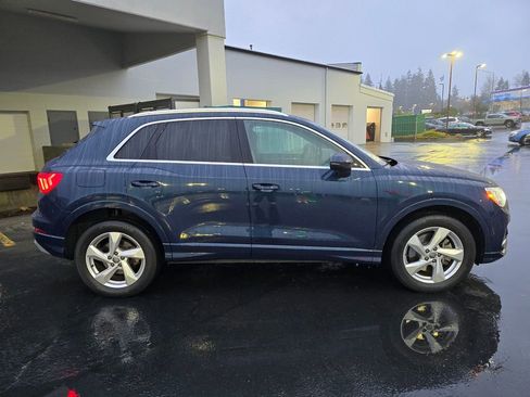 Used 2020 Audi Q3 2.0T Premium w/ Convenience Package image 3