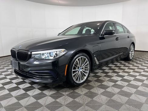 Used 2019 BMW 530e xDrive 530e xDrive iPerformance w/ Premium Package image 13
