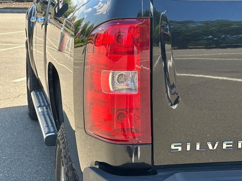 Used 2011 Chevrolet Silverado 2500 LTZ w/ LTZ Plus Package image 44