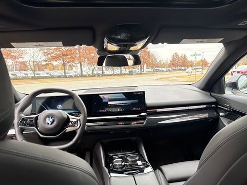 Certified 2024 BMW 530i xDrive w/ Convenience Package image 12