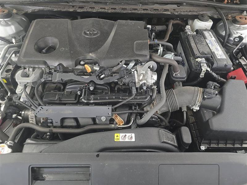 Used 2021 Toyota Camry SE w/ Cold Weather Package FWD image 14