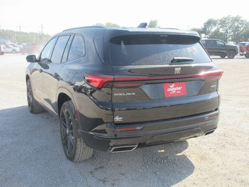 New 2026 Buick Enclave Sport Touring w/ Power Package image 8