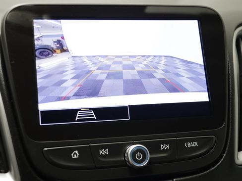 Used 2024 Chevrolet Malibu LT FWD image 9