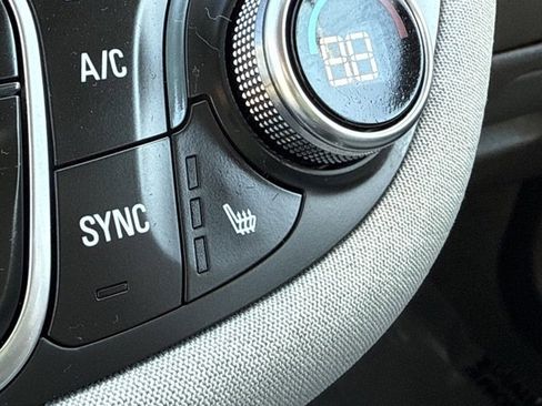 Used 2023 Chevrolet Malibu LT image 26