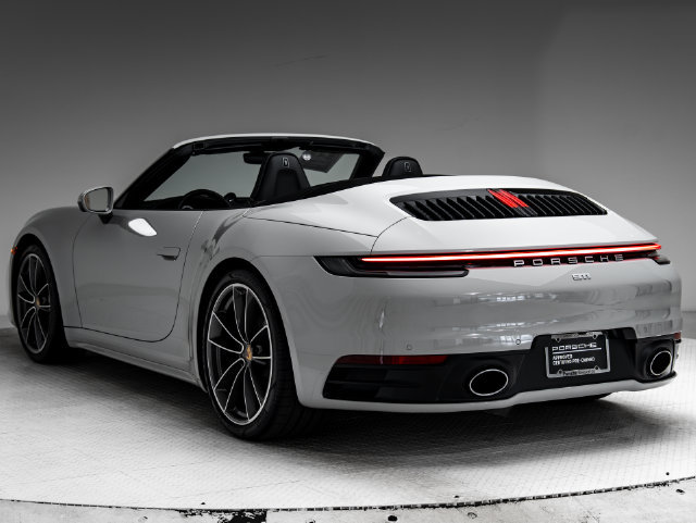 Certified 2024 Porsche 911 Carrera RWD image 3
