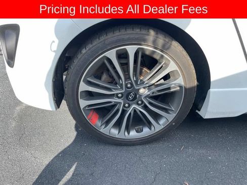 Used 2016 Hyundai Veloster Turbo R-Spec FWD image 11